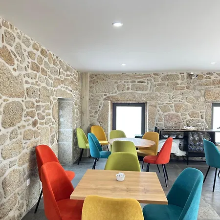 Pacos De Douro - 1 Jardin & Lumiere Romariz