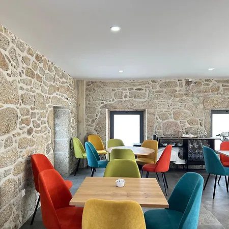 Homestay Pacos De Douro - 1 Jardin & Lumiere Romariz