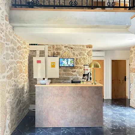 Pacos De Douro - 1 Jardin & Lumiere Homestay *