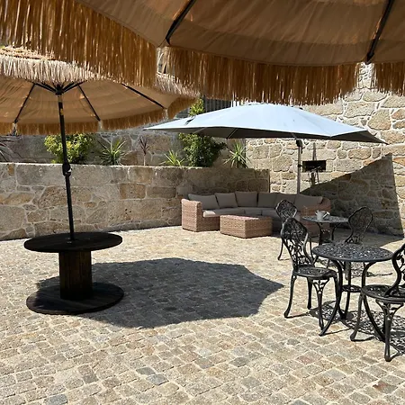 Pacos De Douro - 1 Jardin & Lumiere Homestay *